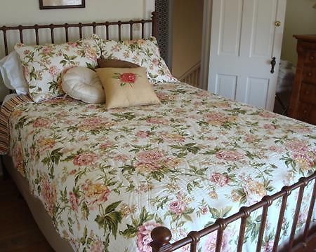The Bridge Street Inn Charlevoix Bilik gambar