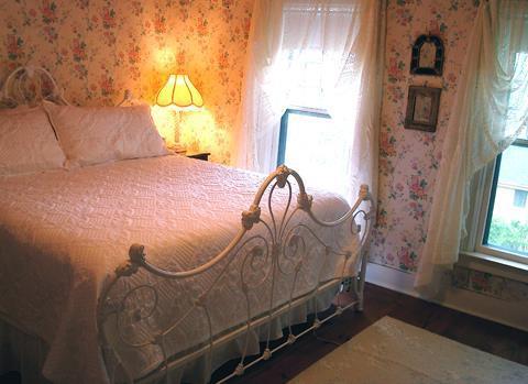 The Bridge Street Inn Charlevoix Bilik gambar